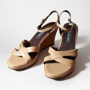 Etienne Aigner Size 9.5 Vintage Leather Wedge Tan Strappy Sandal Felicity Brazil